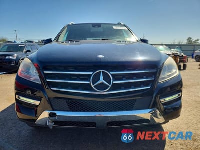 Piąte zdjęcie samochodu w środku: 2012 MERCEDES-BENZ ML 350 4MATIC VIN:4JGDA5HB5CA002306 - miniatura