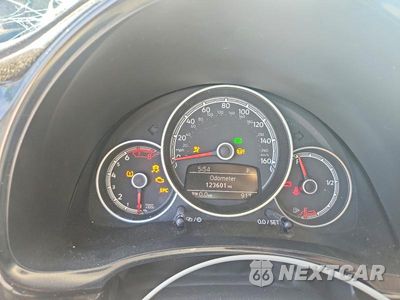 Zdjęcie 9 z 13 samochodu: 2018 VOLKSWAGEN BEETLE S VIN:3VWFD7AT6JM701895 - miniatura