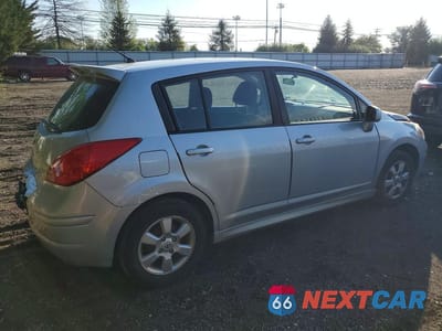 Trzecie zdjęcie samochodu z tyłu: 2010 NISSAN VERSA 1.8 S VIN:3N1BC1CP2AL418744 - miniatura