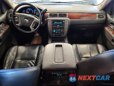 Zdjęcie 8 z 14 samochodu: 2011 CHEVROLET TAHOE K1500 LT VIN:1GNSKBE08BR107875 - miniatura