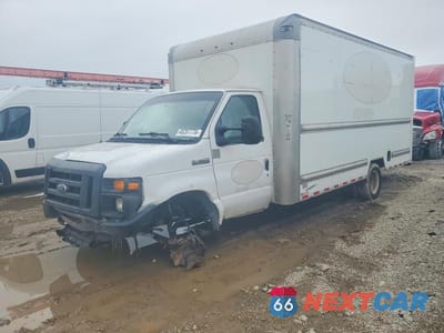 2017 FORD E350 BOX TRUCK 1FDWE3FS9HDC40847 - główne zdjęcie licytacji z USA - miniatura