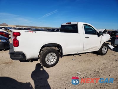 Trzecie zdjęcie samochodu z tyłu: 2022 CHEVROLET SILVERADO K1500 VIN:3GCNDAED8NG510949 - miniatura