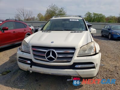 Piąte zdjęcie samochodu w środku: 2012 MERCEDES-BENZ GL 550 4MATIC VIN:4JGBF8GE4CA778139 - miniatura