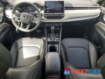 Zdjęcie 8 z 13 samochodu: 2025 JEEP COMPASS LIMITED VIN:3C4NJDCN2ST512124 - miniatura