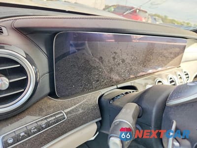 Zdjęcie 9 z 12 samochodu: 2019 MERCEDES-BENZ E AMG 53 4MATIC VIN:WDDZF6BB8KA577157 - miniatura
