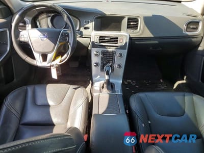 Zdjęcie 8 z 12 samochodu: 2017 VOLVO S60 DYNAMIC VIN:YV140MTLXH2428540 - miniatura