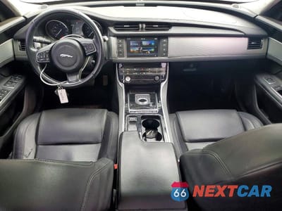Zdjęcie 8 z 12 samochodu: 2016 JAGUAR XF PREMIUM VIN:SAJBD4BV9GCY21816 - miniatura