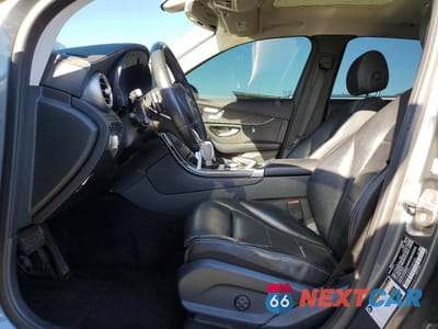 Zdjęcie 7 z 13 samochodu: 2016 MERCEDES-BENZ GLC 300 4MATIC VIN:WDC0G4KBXGF080538 - miniatura