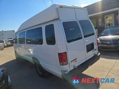 Trzecie zdjęcie samochodu z tyłu: 2014 FORD ECONOLINE E250 VAN VIN:1FTNS2EW7EDA21985 - miniatura