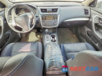 Zdjęcie 8 z 13 samochodu: 2016 NISSAN ALTIMA 2.5 SR VIN:1N4AL3AP6GN383003 - miniatura