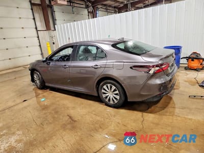 Drugie zdjęcie samochodu z przodu: 2023 TOYOTA CAMRY HYBRID LE VIN:4T1C31AK1PU054464 - miniatura