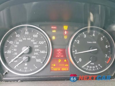 Zdjęcie 9 z 11 samochodu: 2011 BMW 328 XI SULEV VIN:WBAPK5C51BF125065 - miniatura