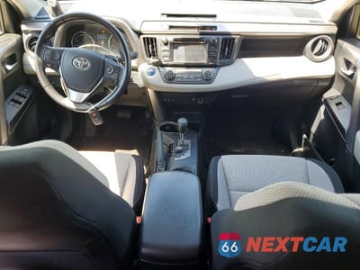 Zdjęcie 8 z 12 samochodu: 2017 TOYOTA RAV4 HYBRID XLE VIN:JTMRJREV7HD062934 - miniatura