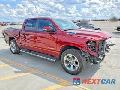 Czwarte zdjęcie samochodu z boku: 2020 RAM 1500 BIG HORN VIN:1C6SRFFT7LN146039 - miniatura