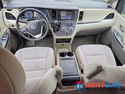 Zdjęcie 8 z 14 samochodu: 2020 TOYOTA SIENNA LE VIN:5TDKZ3DC9LS042074 - miniatura