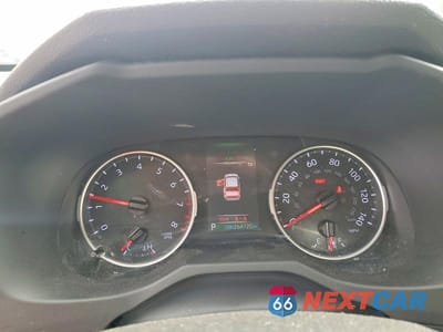 Zdjęcie 9 z 13 samochodu: 2019 TOYOTA RAV4 LE VIN:JTMH1RFVXKD041089 - miniatura