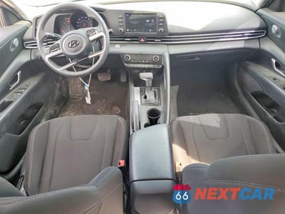 Zdjęcie 8 z 12 samochodu: 2021 HYUNDAI ELANTRA SEL VIN:5NPLM4AG6MH025398 - miniatura