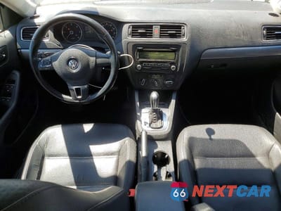 Zdjęcie 8 z 12 samochodu: 2013 VOLKSWAGEN JETTA TDI VIN:3VWLL7AJ9DM394201 - miniatura