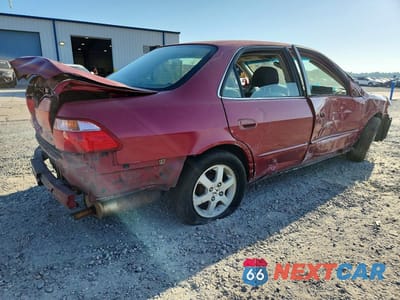 Trzecie zdjęcie samochodu z tyłu: 2000 HONDA ACCORD SE VIN:JHMCG5674YC003826 - miniatura