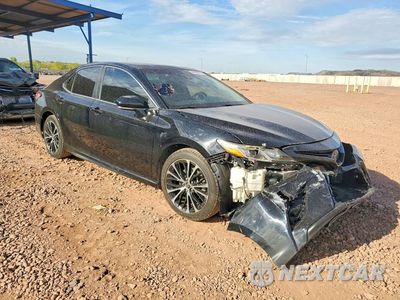 Czwarte zdjęcie samochodu z boku: 2018 TOYOTA CAMRY SE VIN:4T1B11HK5JU571166 - miniatura