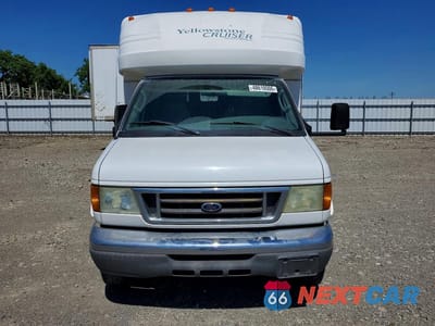 Piąte zdjęcie samochodu w środku: 2005 FORD ECONOLINE E350 SUPER DUTY CUTAWAY VAN VIN:1FDWE35S15HA35545 - miniatura