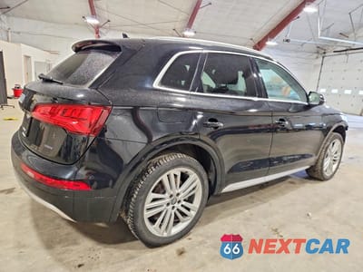 Trzecie zdjęcie samochodu z tyłu: 2019 AUDI Q5 PRESTIGE VIN:WA1CNAFY6K2104513 - miniatura