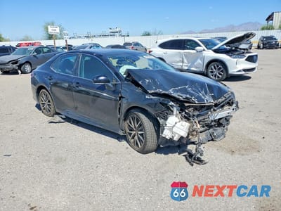 Czwarte zdjęcie samochodu z boku: 2024 TOYOTA CAMRY SE VIN:4T1G11AKXRU855632 - miniatura