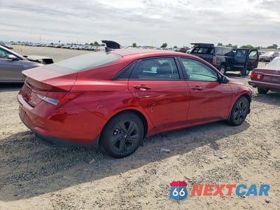 Trzecie zdjęcie samochodu z tyłu: 2023 HYUNDAI ELANTRA BLUE VIN:KMHLM4AJXPU078025 - miniatura