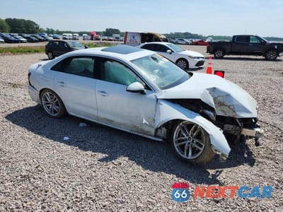 Czwarte zdjęcie samochodu z boku: 2022 AUDI A4 PREMIUM PLUS 45 VIN:WAUEAAF45NN014017 - miniatura