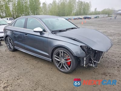 Czwarte zdjęcie samochodu z boku: 2018 AUDI S3 PRESTIGE VIN:WAUF1GFF3J1003074 - miniatura
