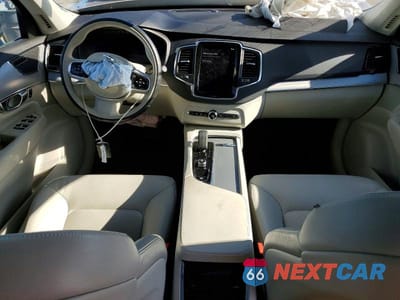 Zdjęcie 8 z 12 samochodu: 2023 VOLVO XC90 CORE VIN:YV4L12PV1P1934905 - miniatura