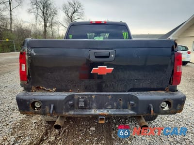 Zdjęcie 6 z 11 samochodu: 2007 CHEVROLET SILVERADO K1500 CREW CAB VIN:2GCEK13M671546613 - miniatura