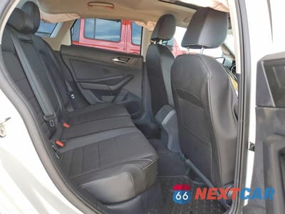 Zdjęcie 10 z 12 samochodu: 2023 VOLKSWAGEN JETTA SE VIN:3VW7M7BUXPM059699 - miniatura