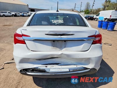 Zdjęcie 6 z 11 samochodu: 2014 CHRYSLER 200 LX VIN:1C3CCBAB6EN212271 - miniatura