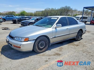 1997 HONDA ACCORD LX 1HGCD5638VA275814 - główne zdjęcie licytacji z USA - miniatura