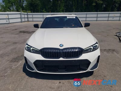 Piąte zdjęcie samochodu w środku: 2023 BMW 330XI VIN:3MW89FF07P8D17208 - miniatura