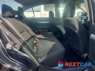Zdjęcie 10 z 12 samochodu: 2010 SUBARU LEGACY 2.5I PREMIUM VIN:4S3BMBC61A3237220 - miniatura