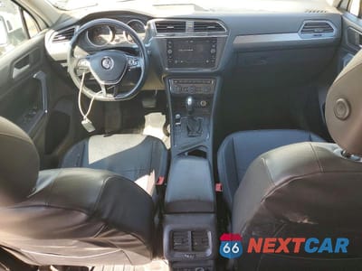 Zdjęcie 8 z 14 samochodu: 2020 VOLKSWAGEN TIGUAN SE VIN:3VV3B7AX4LM106031 - miniatura