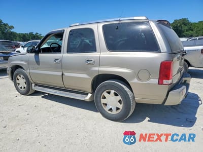 Drugie zdjęcie samochodu z przodu: 2002 CADILLAC ESCALADE LUXURY VIN:1GYEK63N62R111221 - miniatura