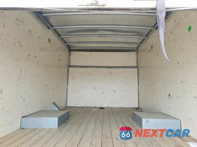 Zdjęcie 10 z 13 samochodu: 2020 CHEVROLET EXPRESS DELIVERY TRUCK VIN:1GB3GSCG2L1254583 - miniatura