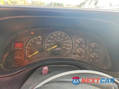 Zdjęcie 9 z 12 samochodu: 2000 CHEVROLET SILVERADO K2500 VIN:1GCGK29U3YE235534 - miniatura