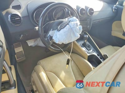 Zdjęcie 8 z 12 samochodu: 2011 AUDI TT PREMIUM VIN:TRUSFAFK6B1018527 - miniatura