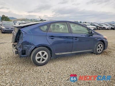 Trzecie zdjęcie samochodu z tyłu: 2012 TOYOTA PRIUS FOUR VIN:JTDKN3DU1C1581919 - miniatura