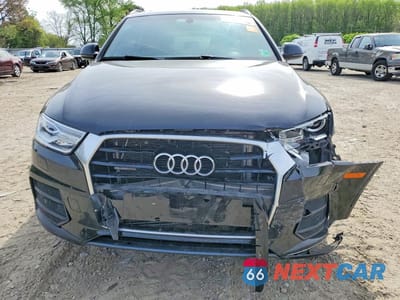 Piąte zdjęcie samochodu w środku: 2016 AUDI Q3 PREMIUM PLUS VIN:WA1EFCFS1GR024581 - miniatura