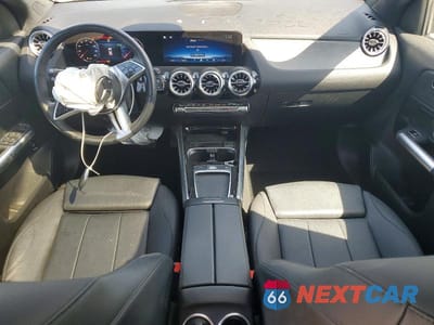 Zdjęcie 8 z 13 samochodu: 2025 MERCEDES-BENZ GLA 250 4MATIC VIN:W1N4N4HB2SJ626638 - miniatura