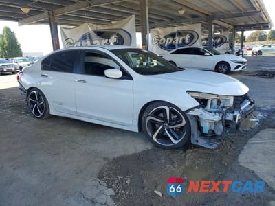 Czwarte zdjęcie samochodu z boku: 2017 HONDA ACCORD SPORT SPECIAL EDITION VIN:1HGCR2F17HA037603 - miniatura