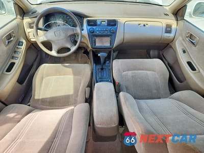 Zdjęcie 8 z 12 samochodu: 1999 HONDA ACCORD LX VIN:JHMCG5645XC007517 - miniatura