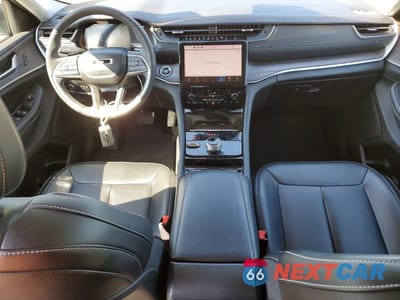 Zdjęcie 8 z 13 samochodu: 2023 JEEP GRAND CHEROKEE LIMITED VIN:1C4RJHBGXPC569072 - miniatura