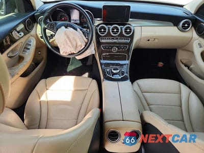 Zdjęcie 8 z 12 samochodu: 2018 MERCEDES-BENZ C 300 VIN:55SWF4JB1JU275720 - miniatura