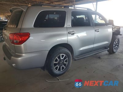 Trzecie zdjęcie samochodu z tyłu: 2016 TOYOTA SEQUOIA SR5 VIN:5TDZY5G10GS061125 - miniatura